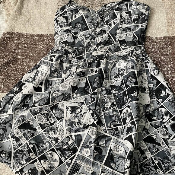 Batman Comic Mini Dress Hot Topic in Medium - Picture 8 of 8
